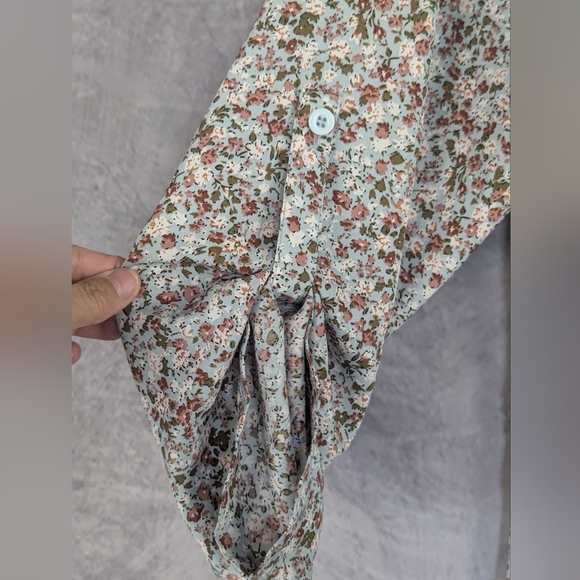 Youtalia XXL Floral Blouse With Roll Up Sleeves - Picture 4 of 10